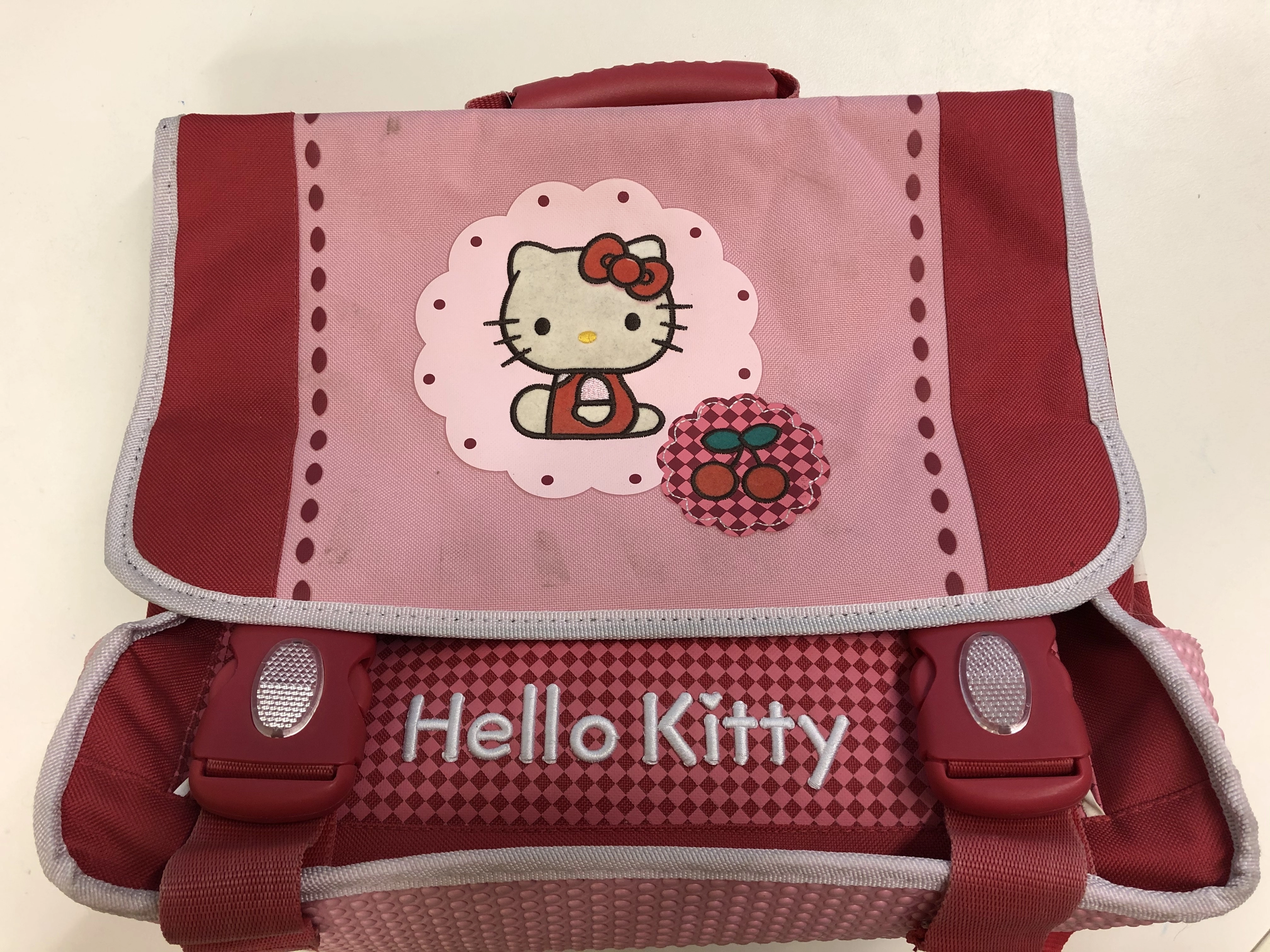 Hello Kitty iskolatáska -  Értékcsökkent termék!