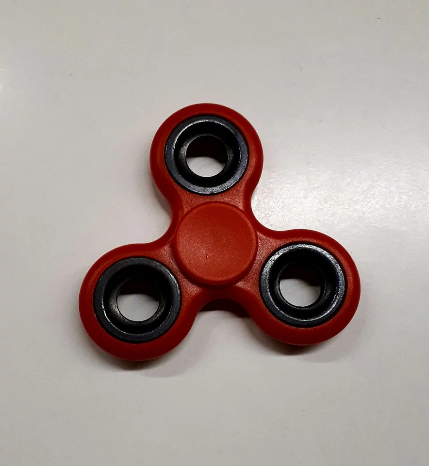 Fidget Spinner pörgettyű - piros