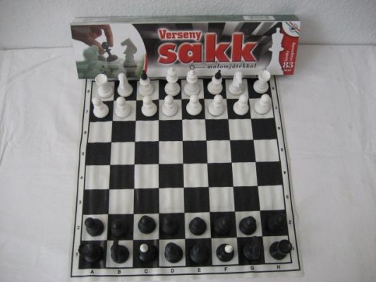 Verseny sakk malomjátékkal